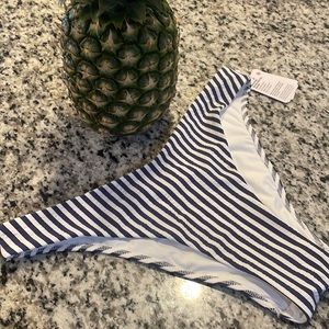 NWT! Lululemon Seersucker Swim Bottoms
